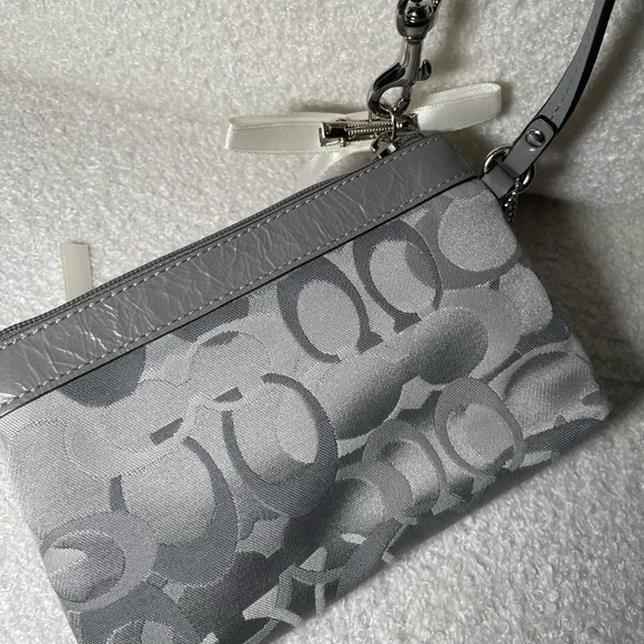 Coach Grey Wristlet - Picture 4 of 4